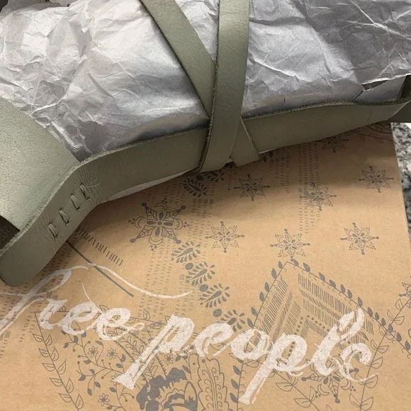 NWB FREE PEOPLE Vacation Day Wrap Sandal in Sky size 39❤️🎉🎄 - Picture 7 of 11